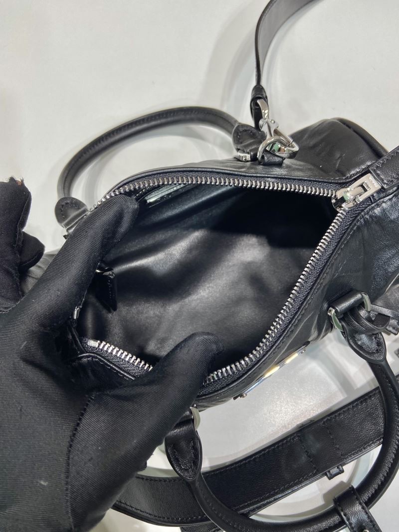 Pra*a speedy bags